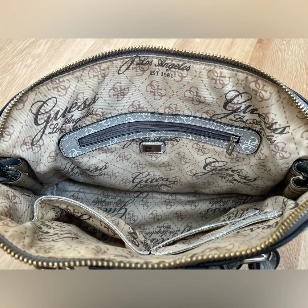 Vintage Guess gray crossbody bag purse Lena logo dome satchel 90’s y2k - Picture 4 of 10